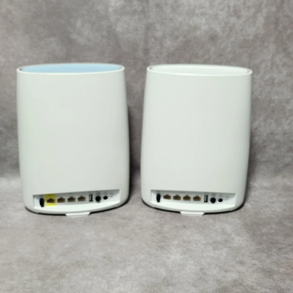 ORBI Netgear AC3000 Router RBR50 + Satellite‎ RBS50 Mesh Wi-Fi System - Picture 2 of 7